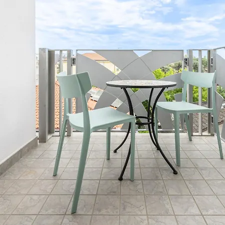 Relax 3* רימיני