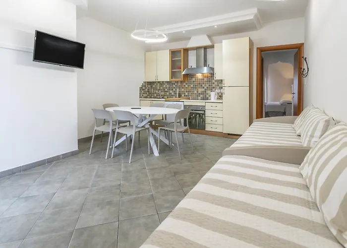 Relax 公寓式酒店 3*